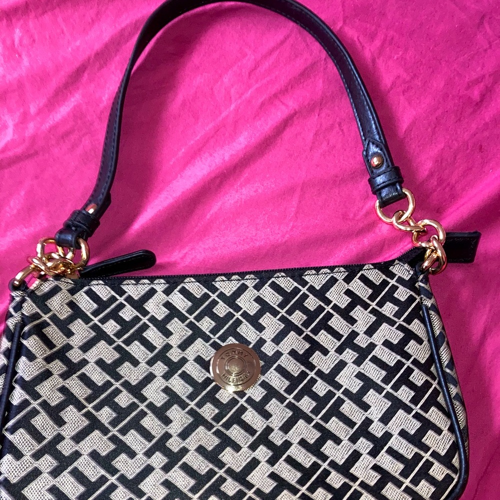 Tommy hill figure ladies handbag